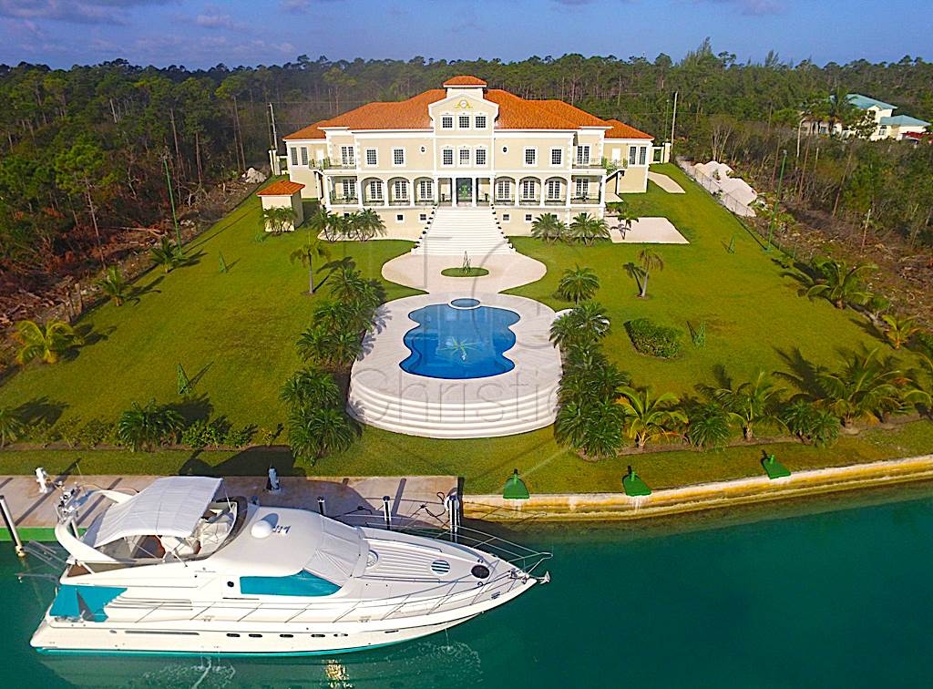 Magnificent Waterfront Estate Grand Bahama, Bahamas