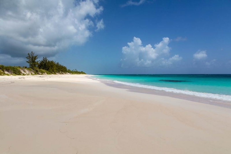 Banks Road Governors Harbour, Eleuthera, Bahamas