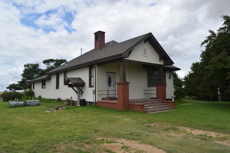 About You Realty Russell Kansas Realtor And Real Estate Professionals